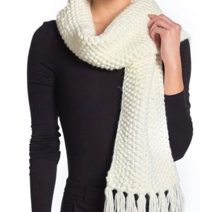 NWOT Michael Kors Knitt scarf